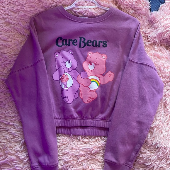 Assorted Cropped Pullover Hoodies - Picture 3 of 3